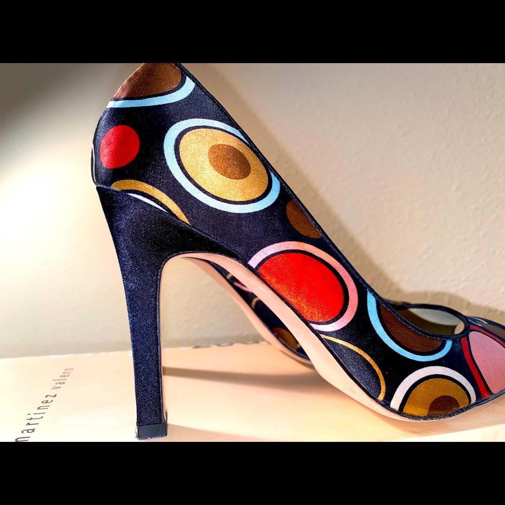 Multi Color heels - Picture 11 of 16